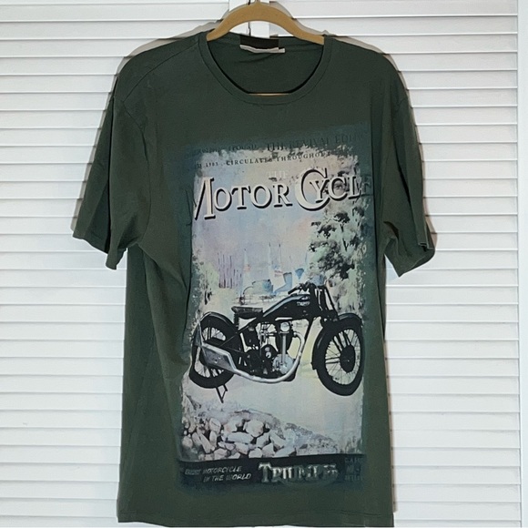 Triumph Motorcycles Men’s T-Shirt - Picture 1 of 6